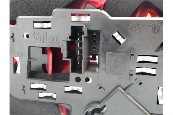 Recambio de piloto trasero izquierdo para peugeot 307 (s1) referencia OEM IAM   