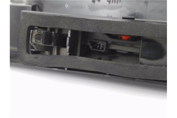 Recambio de luz central de freno para peugeot partner combispace (5f) 1.6 hdi 75 referencia OEM IAM 7R02569  