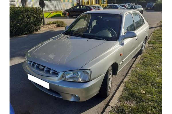 hyundai accent (lc)(2000) del año 