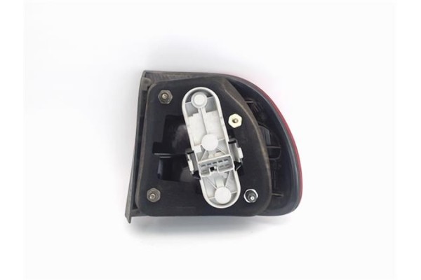 Recambio de piloto trasero izquierdo para volvo v40 familiar referencia OEM IAM   