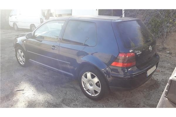 volkswagen golf iv berlina (1j1)(1997) del año 