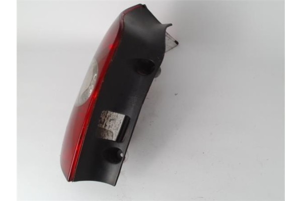 Recambio de piloto trasero izquierdo para renault laguna ii grandtour (kg0) 1.9 expression confort referencia OEM IAM   