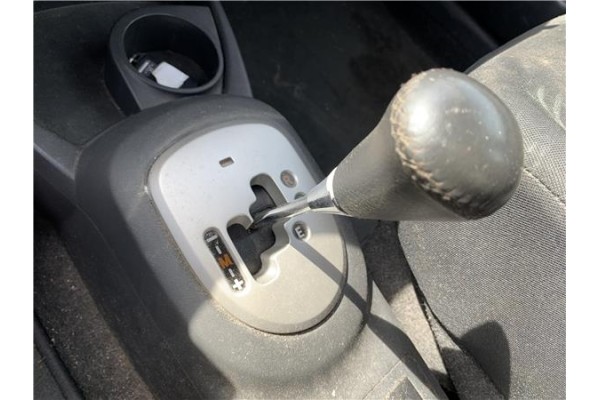 Recambio de palanca de cambio para toyota yaris (ksp9/scp9/nlp9) 1.4 active referencia OEM IAM 3356052120  