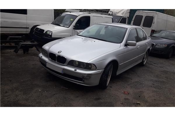bmw serie 5 berlina (e39)(1995) del año 