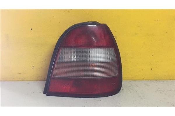 Recambio de piloto trasero derecho para nissan sunny berlina (n14)(1990) 1.6 sr [1,6 ltr. - 66 kw 16v cat] referencia OEM IAM 22