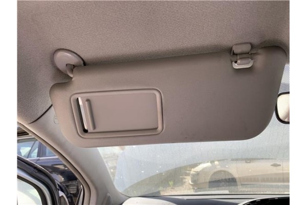 Recambio de parasol izquierdo para toyota yaris (ksp9/scp9/nlp9) 1.4 active referencia OEM IAM 743200D270B0  