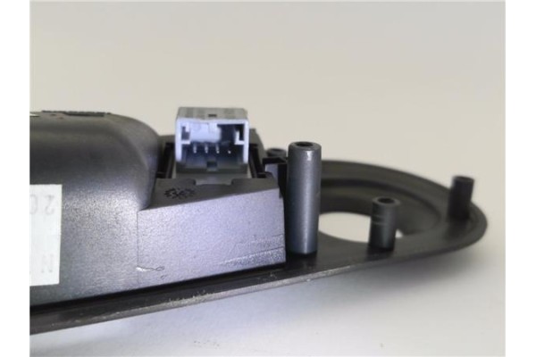 Recambio de manilla int. puerta delantero derecha para seat ibiza (6l1) 1.9 tdi referencia OEM IAM 6L0837114H  