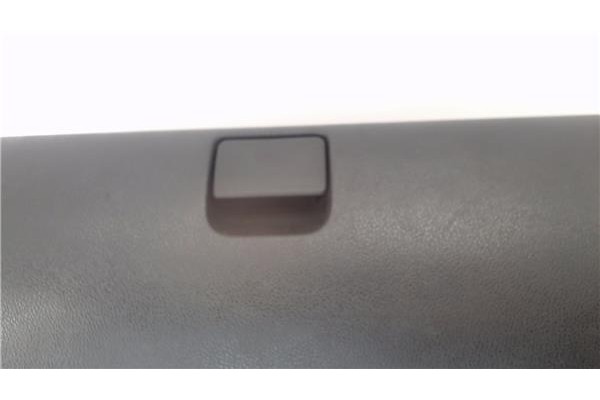 Recambio de tapa guantera para land rover freelander (ln) 2.0 di referencia OEM IAM FFN000050HPP FFN000050PUY  Recambio de tapa guantera para land rover freelander (ln) 2.0 di referencia OEM IAM FFN000050HPP FFN000050PUY