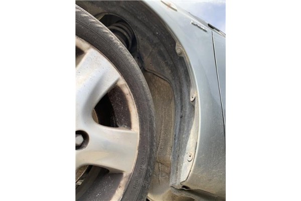 Recambio de pase rueda delantero izquierdo para toyota yaris (ksp9/scp9/nlp9) 1.4 active referencia OEM IAM 538760D060  