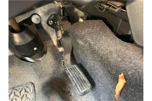 Recambio de pedal acelerador para toyota yaris (ksp9/scp9/nlp9) 1.4 active referencia OEM IAM 781100D030  