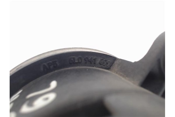 Recambio de faro antiniebla derecho para seat ibiza (6l1) referencia OEM IAM 6L0941699  