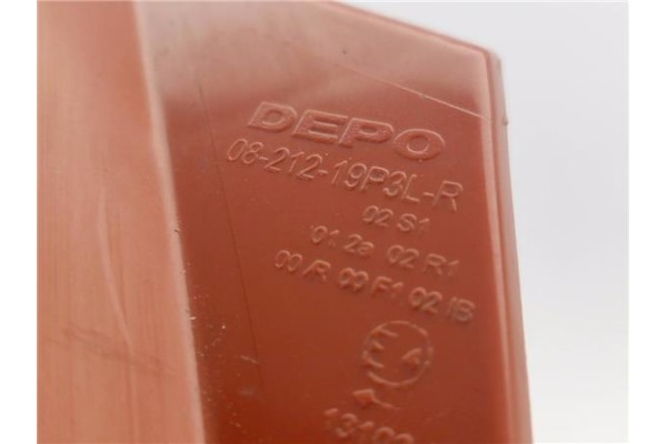 Recambio de piloto trasero izquierdo para toyota yaris (ksp9/scp9/nlp9) 1.4 active referencia OEM IAM 815610D251 0821219P3LR 