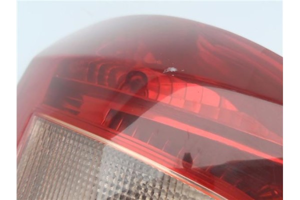 Recambio de piloto trasero izquierdo para toyota yaris (ksp9/scp9/nlp9) 1.4 active referencia OEM IAM 815610D251 0821219P3LR 