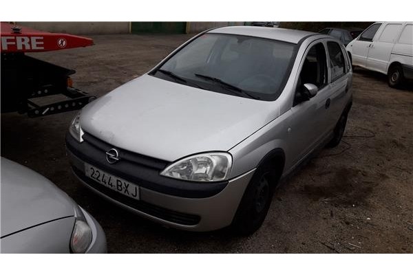 opel corsa c (2000) del año 