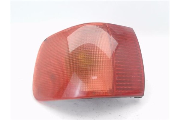 Recambio de piloto trasero izquierdo para audi 80 berlina/avant 1.6 básico avant referencia OEM IAM 893945217  