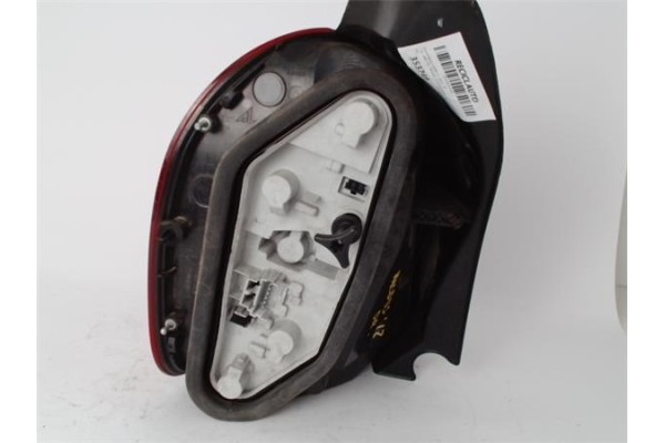 Recambio de piloto trasero derecho para renault grand modus 1.5 authentique referencia OEM IAM 8200658413R  