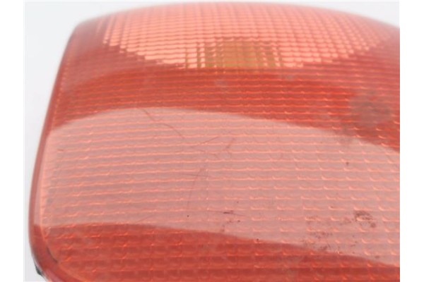 Recambio de piloto trasero izquierdo para audi 80 berlina/avant 1.6 básico avant referencia OEM IAM 893945217  