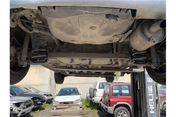 Recambio de puente trasero para toyota yaris (ksp9/scp9/nlp9) 1.4 active referencia OEM IAM 421100D141  