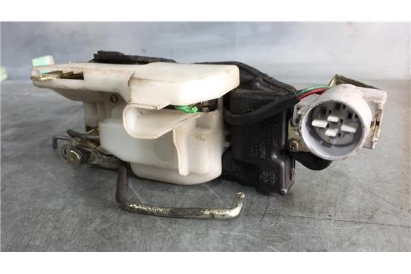 Recambio de cierre electromagnetico delantero derecho para toyota celica (t20) 1.8 referencia OEM IAM R239163  