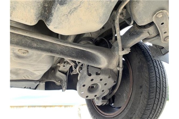 Recambio de puente trasero para toyota yaris (ksp9/scp9/nlp9) 1.4 active referencia OEM IAM 421100D141  