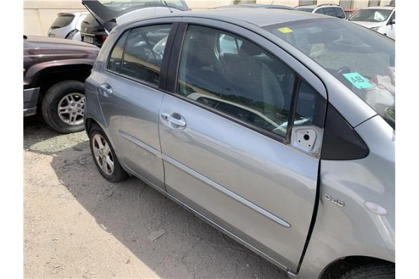 Recambio de puerta delantero derecha para toyota yaris (ksp9/scp9/nlp9) 1.4 active referencia OEM IAM 670010D170   Recambio de puerta delantero derecha para toyota yaris (ksp9/scp9/nlp9) 1.4 active referencia OEM IAM 670010D170