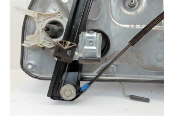 Recambio de elevalunas electrico delantero izquierdo para seat cordoba berlina (6l2) referencia OEM IAM 6L4837751   Recambio de elevalunas electrico delantero izquierdo para seat cordoba berlina (6l2) referencia OEM IAM 6L4837751