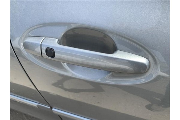 Recambio de puerta delantero derecha para toyota yaris (ksp9/scp9/nlp9) 1.4 active referencia OEM IAM 670010D170  