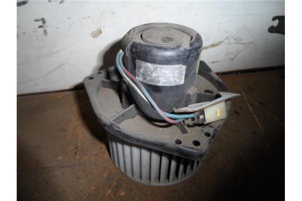 Recambio de motor calefaccion para nissan micra (k11) referencia OEM IAM BOSCH 0 130 063 083 