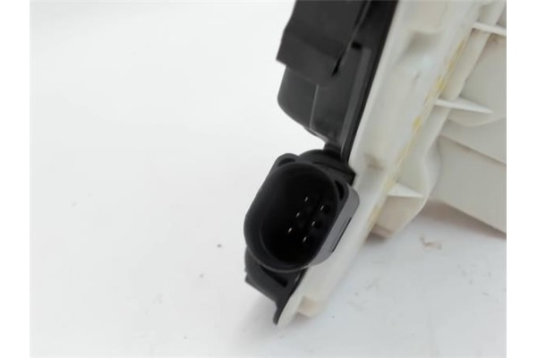 Recambio de cierre electromagnetico delantero derecho para seat ibiza berlina (6j5) 1.9 tdi referencia OEM IAM 16A5N1837016A  
