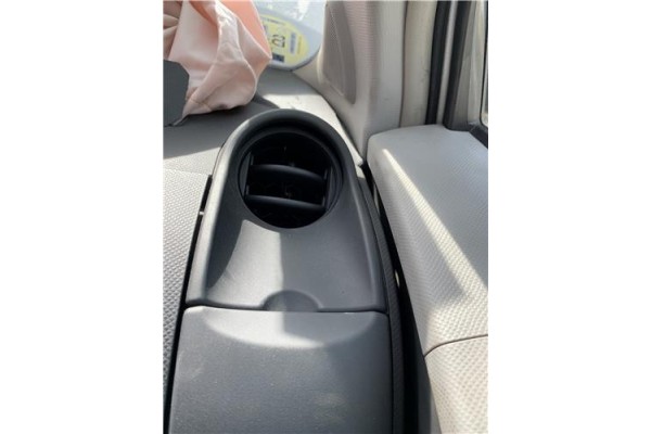 Recambio de rejilla entrada de aire para toyota yaris (ksp9/scp9/nlp9) 1.4 active referencia OEM IAM 556500D070B0  