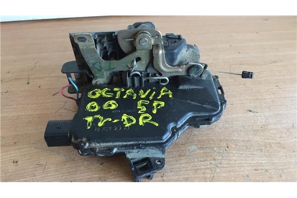 Recambio de cierre electromagnetico trasero derecho para skoda octavia berlina (1u2)(1999) 1.6 glx (74kw) [1,6 ltr. - 74 kw] ref