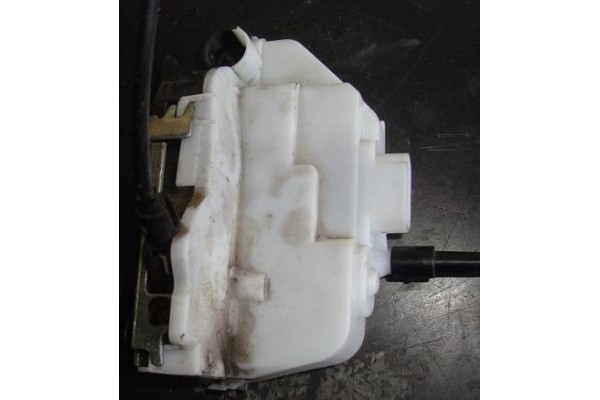 Recambio de cierre electromagnetico delantero derecho para renault megane ii (bm0/1_, cm0/1_) 1.5 dci referencia OEM IAM   