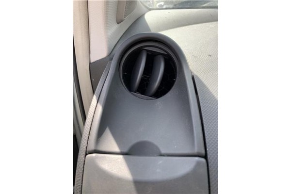 Recambio de rejilla entrada de aire para toyota yaris (ksp9/scp9/nlp9) 1.4 active referencia OEM IAM 556500D070B0  