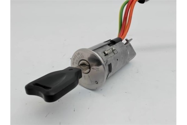 Recambio de clausor para renault express furgón (f40_, g40_) 1.4 (f402) referencia OEM IAM 7701044087 660028  Recambio de clausor para renault express furgón (f40_, g40_) 1.4 (f402) referencia OEM IAM 7701044087 660028