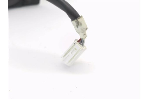 Recambio de retrovisor electrico derecho para toyota yaris (ksp9/scp9/nlp9) 1.4 active referencia OEM IAM 879100D260  