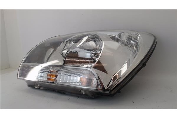 Recambio de faro delantero izquierdo para kia sportage (km) 2.0 crdi referencia OEM IAM 921011F011  