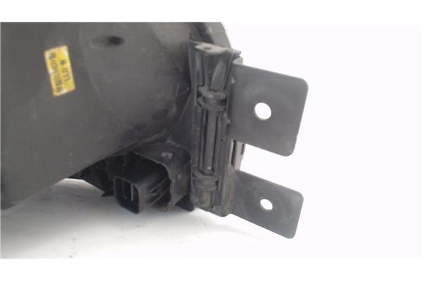 Recambio de faro delantero izquierdo para kia sportage (km) 2.0 crdi referencia OEM IAM 921011F011  