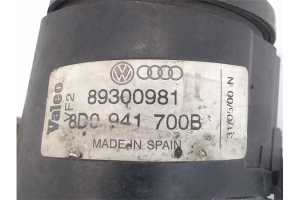 Recambio de faro antiniebla derecho para audi a4 avant (b5) referencia OEM IAM 8D0941699B 89300971 
