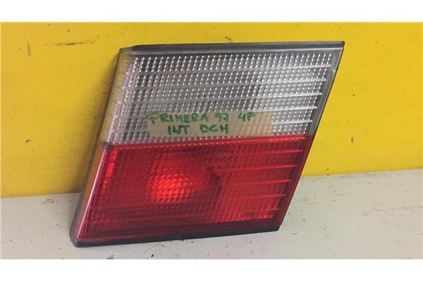 Recambio de piloto interior derecho para nissan primera berlina (p11)(1996) 1.6 básico [1,6 ltr. - 73 kw 16v cat] referencia OEM