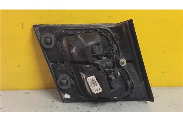 Recambio de piloto interior derecho para nissan primera berlina (p11)(1996) 1.6 básico [1,6 ltr. - 73 kw 16v cat] referencia OEM