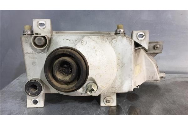 Recambio de faro delantero izquierdo para ford escort berlina 1.1 c referencia OEM IAM 1058210  