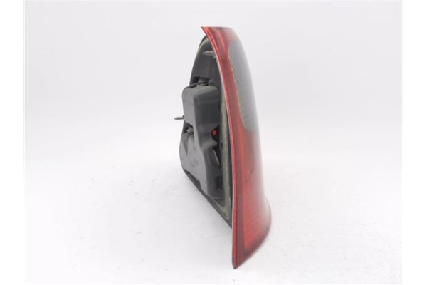 Recambio de piloto trasero izquierdo para rover rover 25 (rf) 1.4 classic (3-ptas.) referencia OEM IAM   