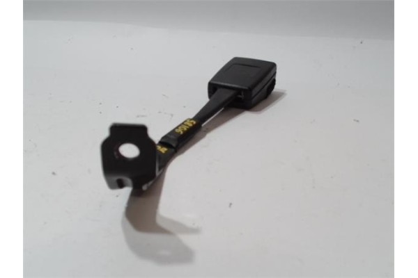 Recambio de anclaje cinturon delantero derecho para audi a3 (8p1) 2.0 tdi 16v referencia OEM IAM 8P0857756  