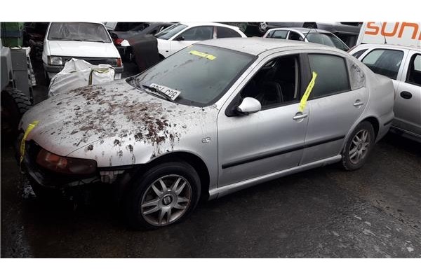 seat toledo (1m2)(03.1999 ) del año 