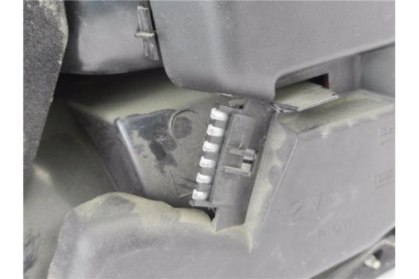 Recambio de piloto trasero izquierdo para rover rover 25 (rf) 1.4 classic (3-ptas.) referencia OEM IAM   