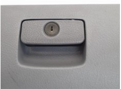 Recambio de guantera salpicadero para kia carnival 2.9 td referencia OEM IAM K53A64030A44  