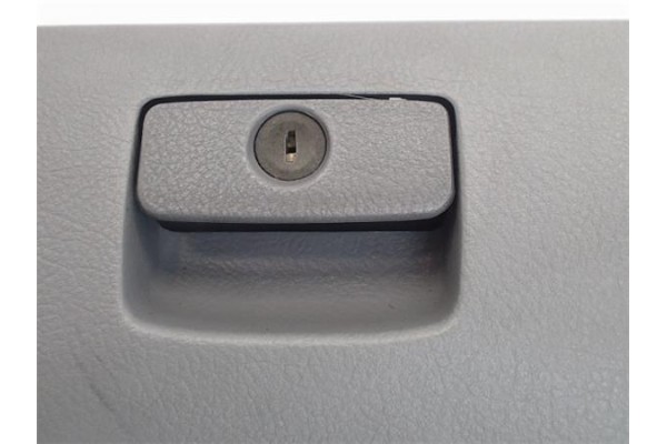 Recambio de guantera salpicadero para kia carnival 2.9 td referencia OEM IAM K53A64030A44  