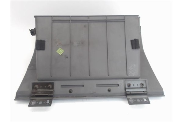 Recambio de guantera salpicadero para kia carnival 2.9 td referencia OEM IAM K53A64030A44  