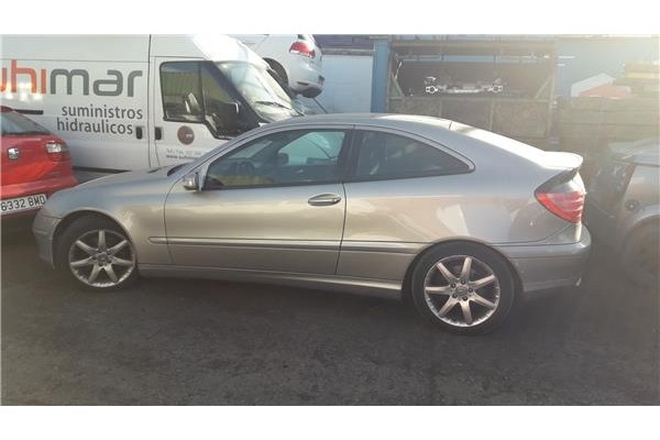 mercedes-benz clase c sportcoupe (bm 203)(2000) del año 
