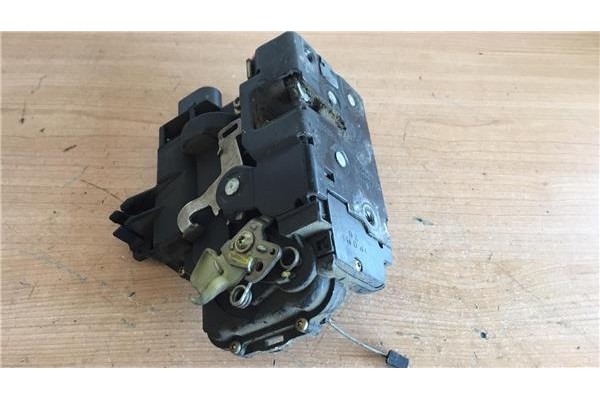 Recambio de cierre electromagnetico delantero izquierdo para skoda octavia berlina (1u2)(1997) 1.6 glx (74kw) [1,6 ltr. - 74 kw]